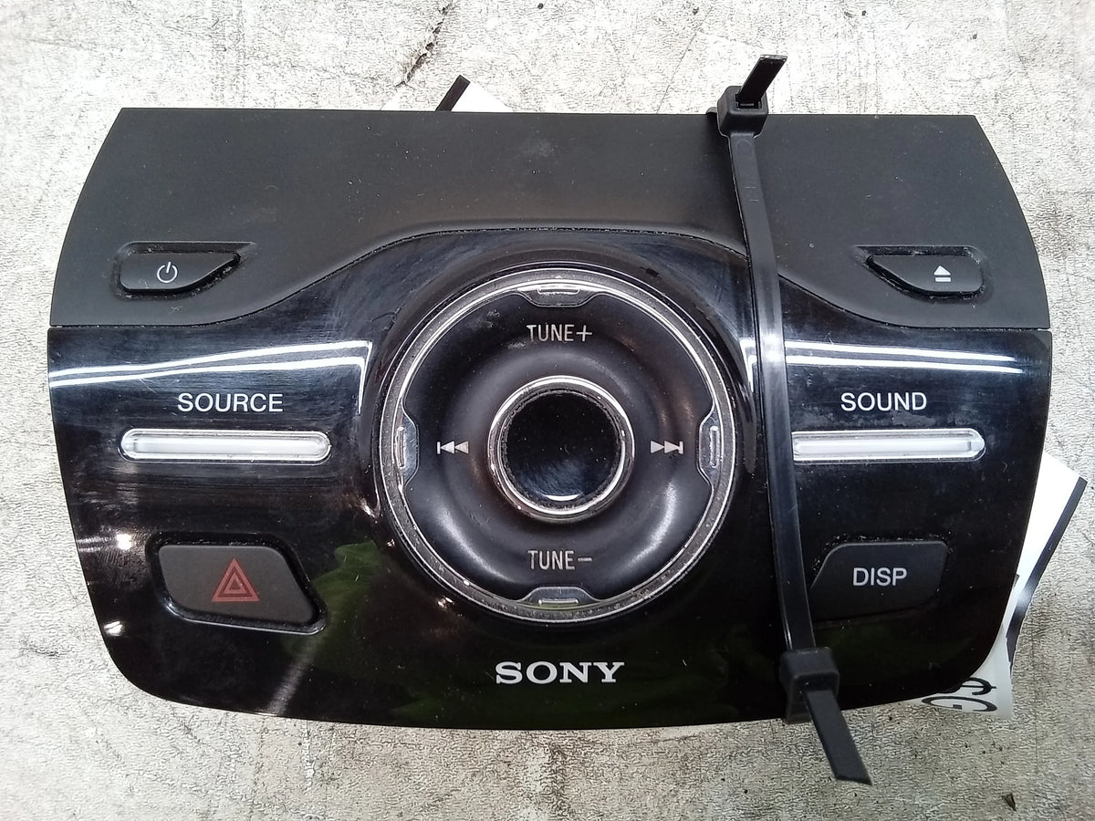 Sony OEM Radio (Good) 18 Pre-Owned Panel Ford Escape Control