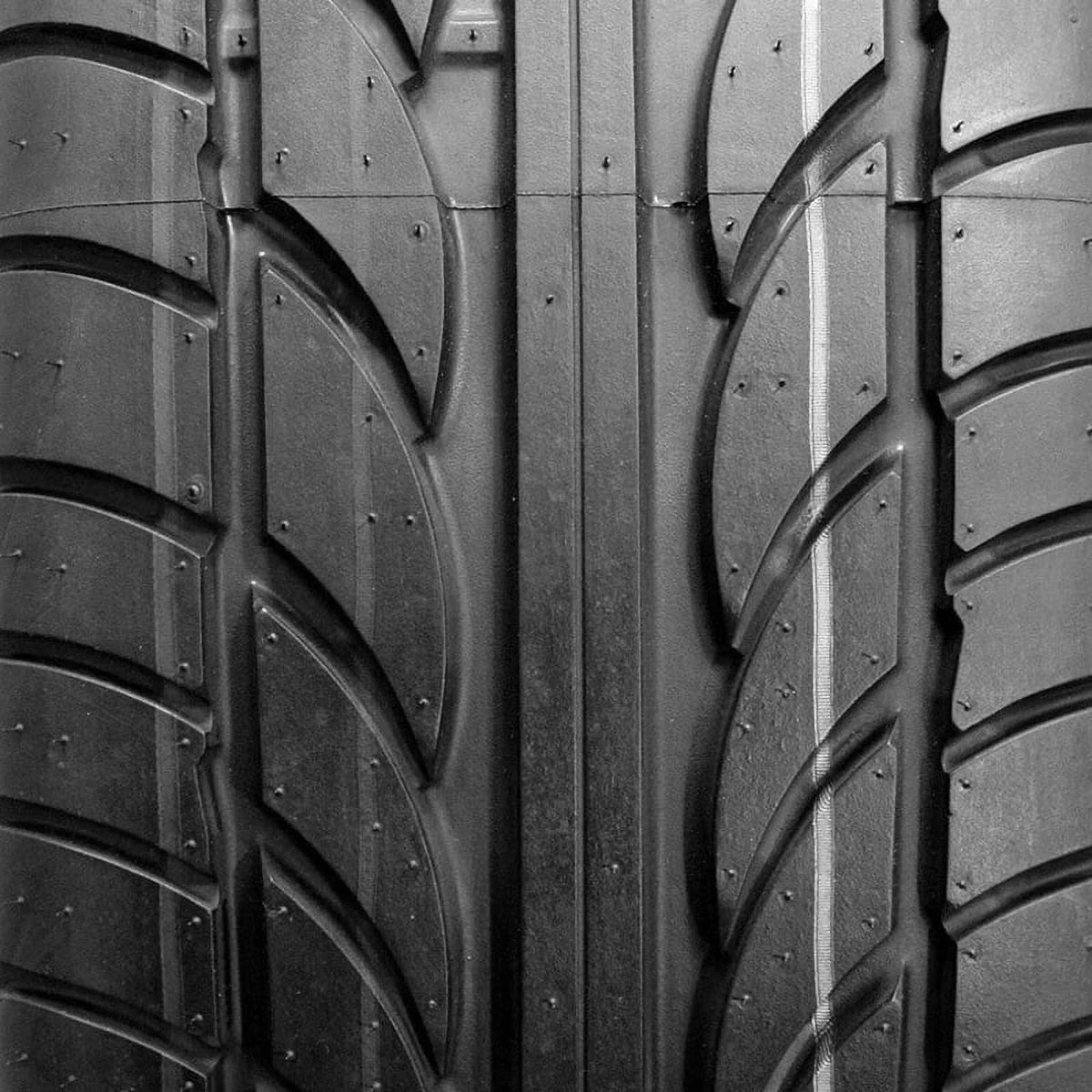122 Ply) Tire B (4 77T BW 165/65R13 Achilles