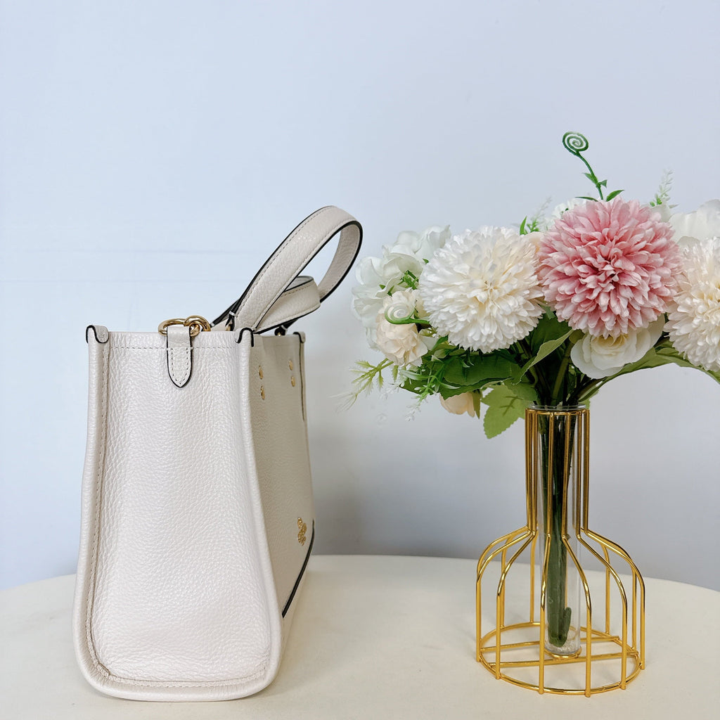 CO971 Chalk Coach Dempsey Tote 22 IN