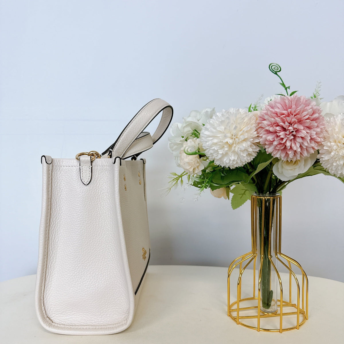 CO971 Chalk Coach Dempsey Tote 22 IN