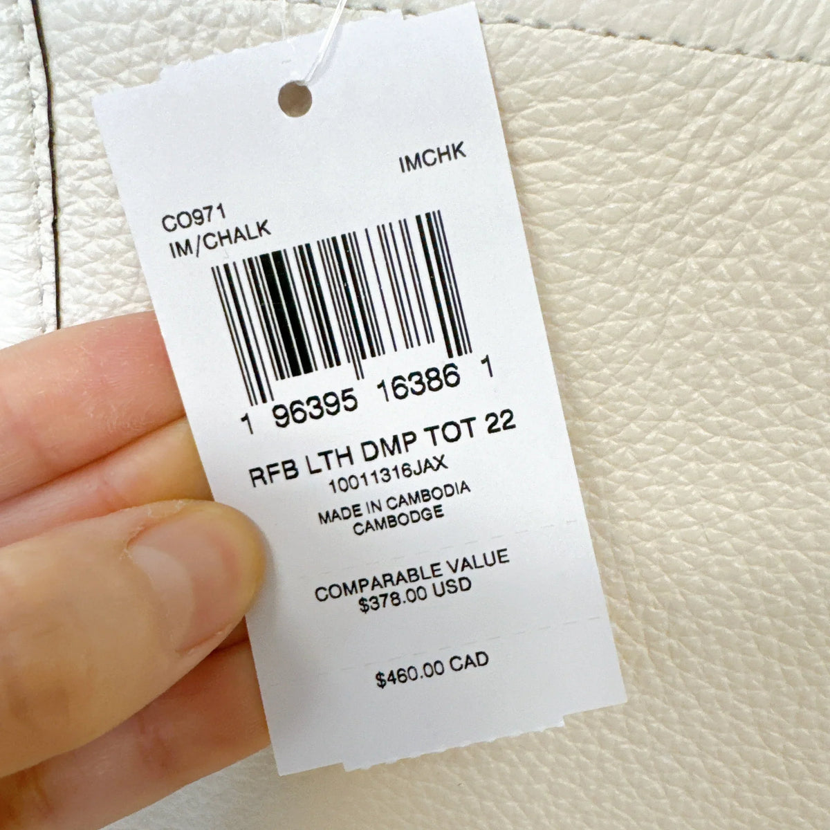 CO971 Chalk Coach Dempsey Tote 22 IN